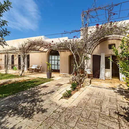 Masseria Li Capperi By Perle Di Puglia Alezio