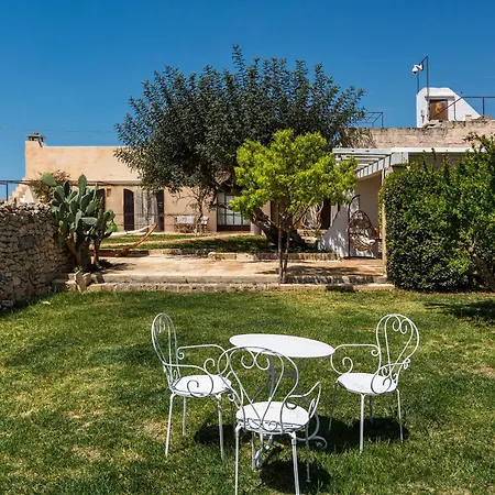 Masseria Li Capperi By Perle Di Puglia 4* Alezio