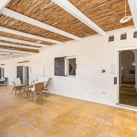 Couette-café Masseria Li Capperi By Perle Di Puglia