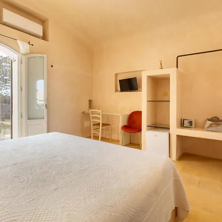 Masseria Li Capperi By Perle Di Puglia Bed & Breakfast