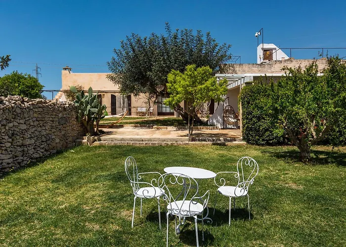 Masseria Li Capperi By Perle Di Puglia 4* Alezio