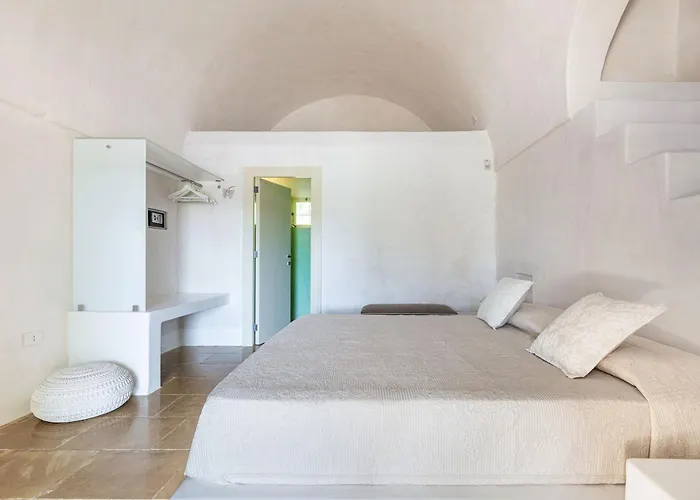 Masseria Li Capperi By Perle Di Puglia Bed and breakfast 4*